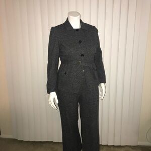 Sharagano Gray Pantsuit Modern Tailored Fit